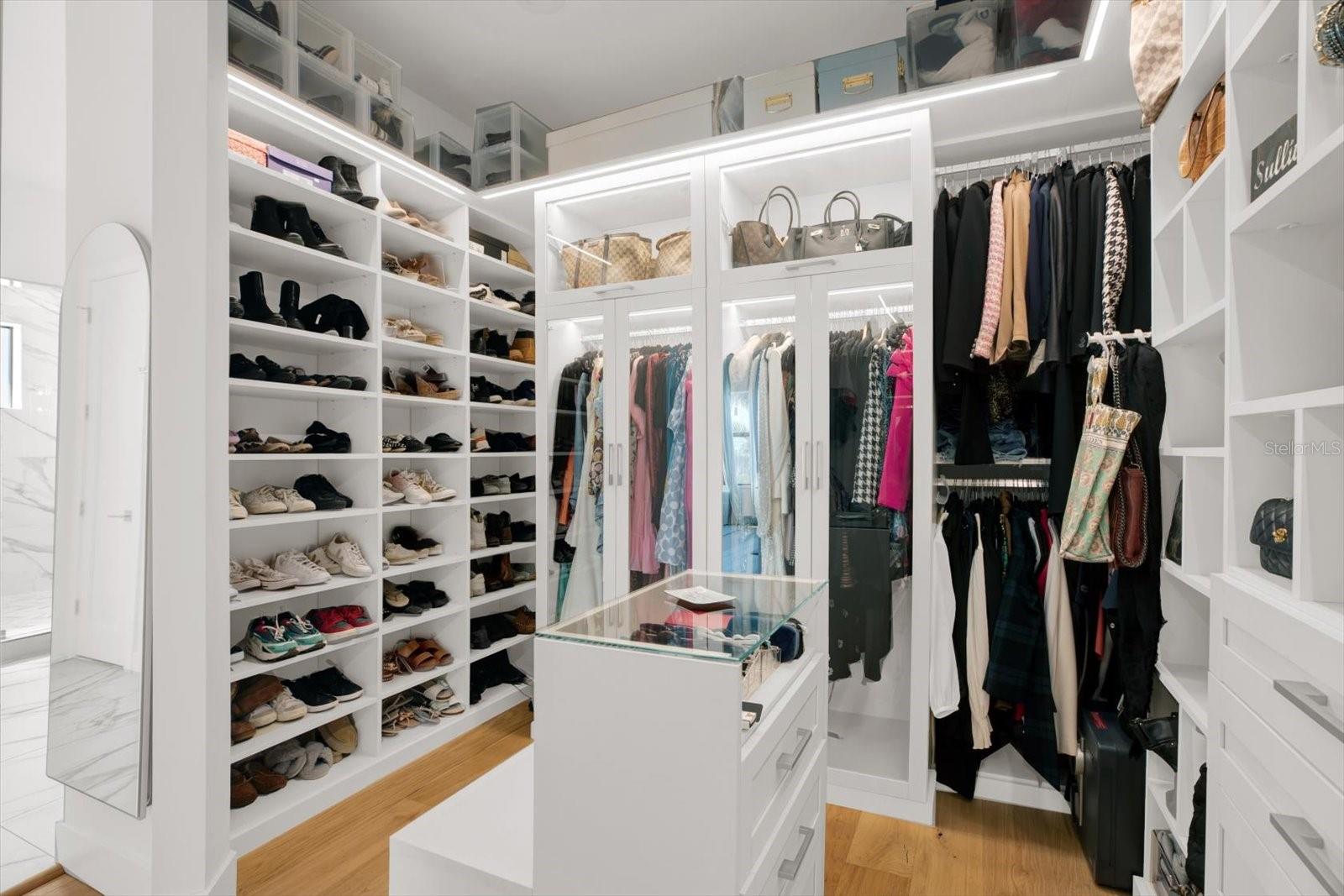 5924 BAYVIEW CIR S, GULFPORT, FL, 33707