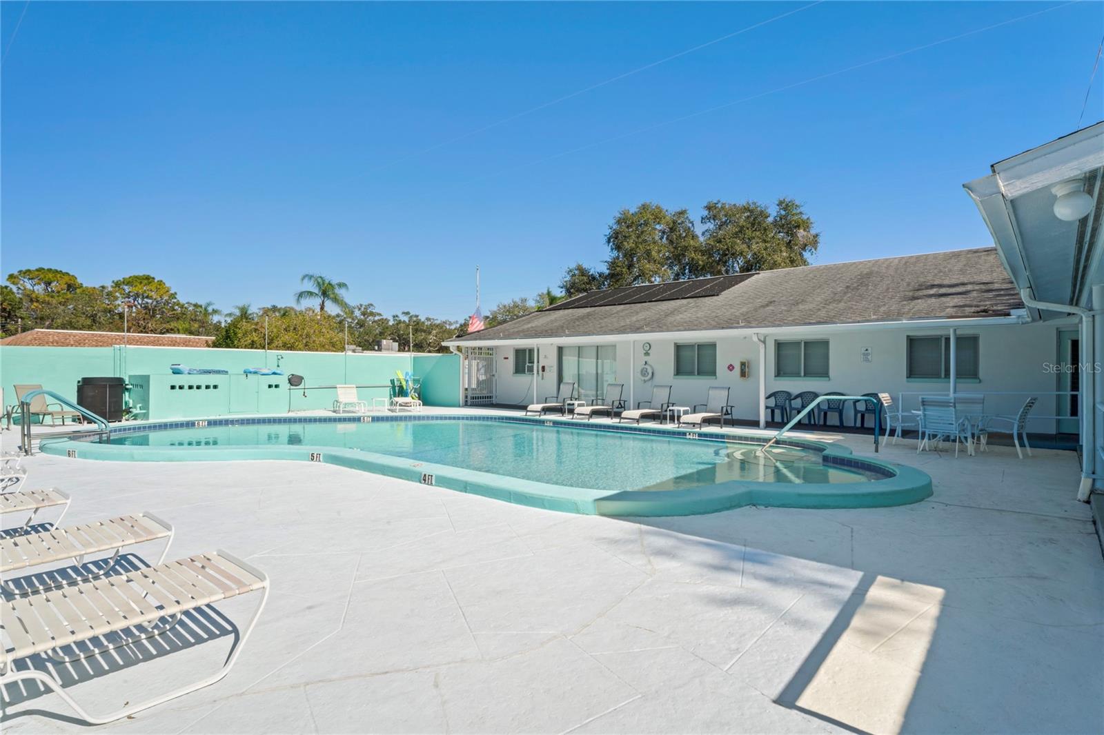 200 PORTREE DR, DUNEDIN, FL, 34698