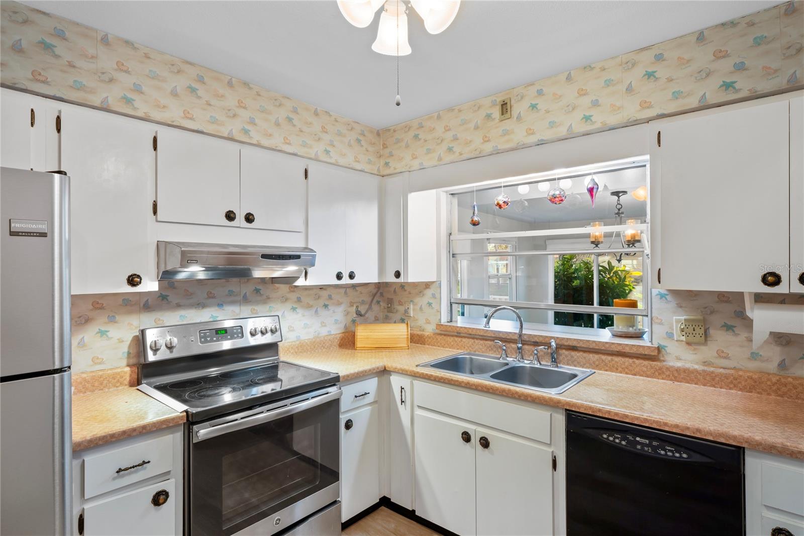 200 PORTREE DR, DUNEDIN, FL, 34698