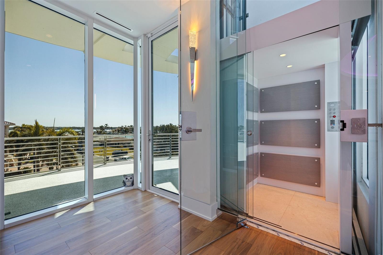 12650 7TH ST E, TREASURE ISLAND, FL, 33706