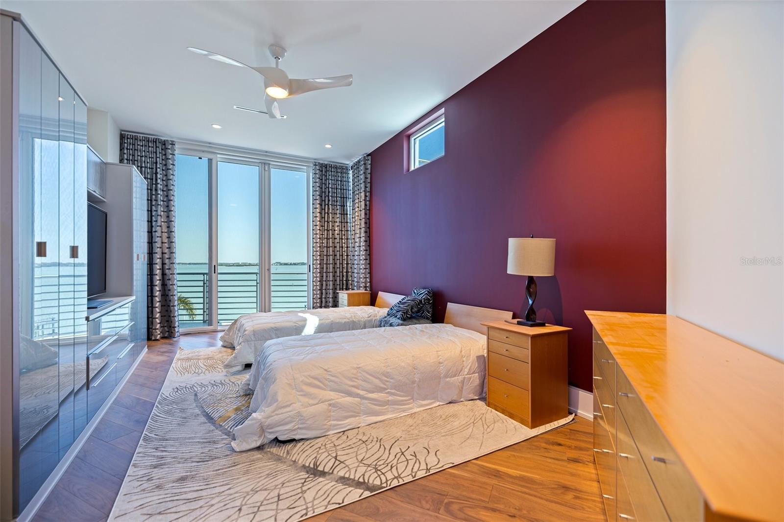 12650 7TH ST E, TREASURE ISLAND, FL, 33706