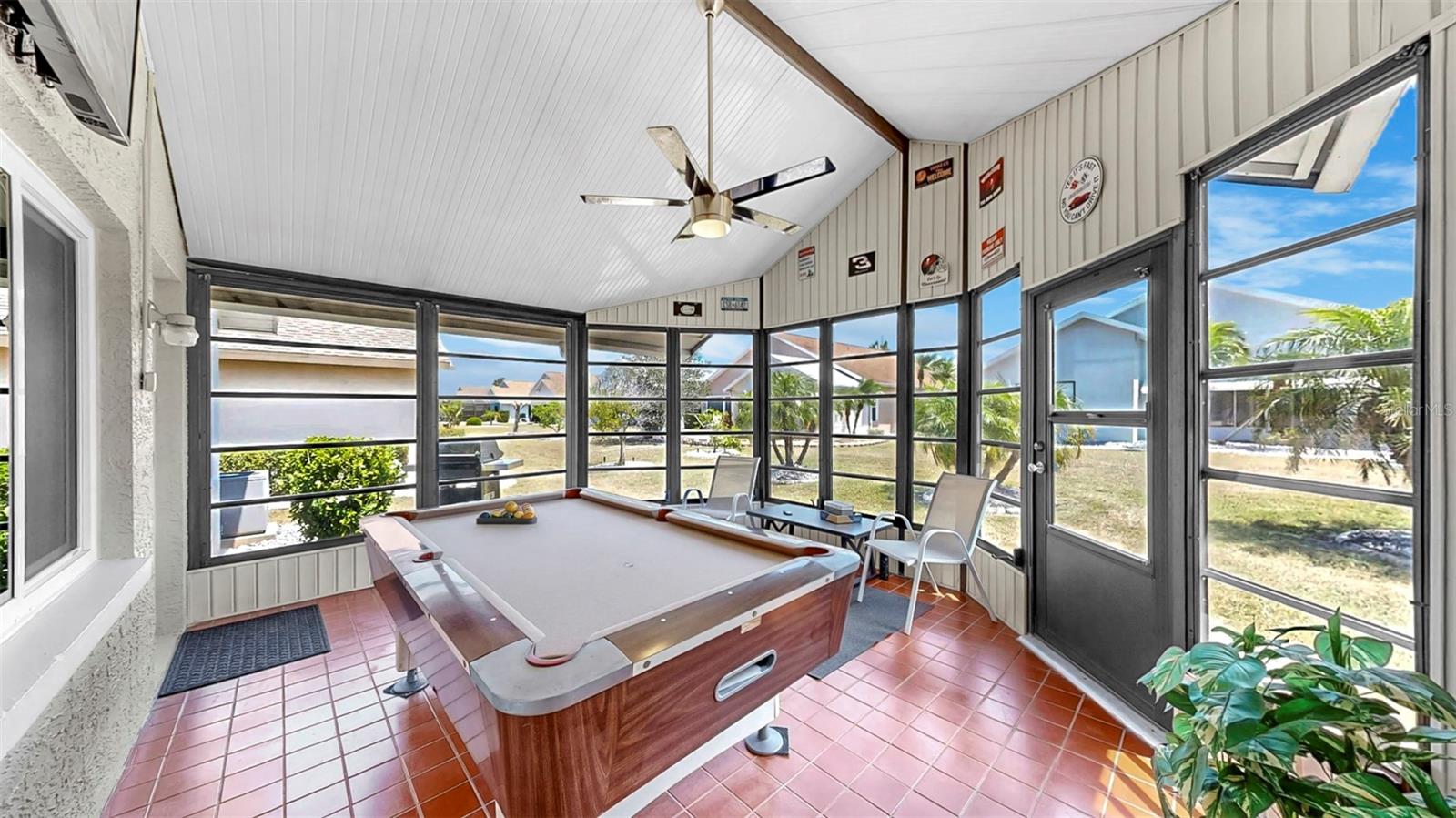 1613 E DEL WEBB BLVD, SUN CITY CENTER, FL, 33573