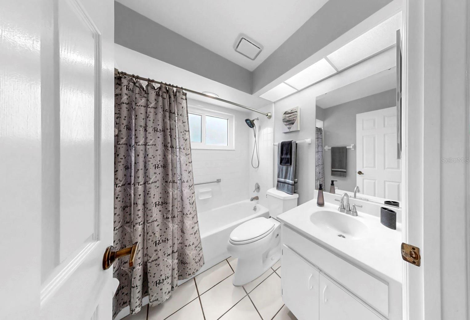 1613 E DEL WEBB BLVD, SUN CITY CENTER, FL, 33573