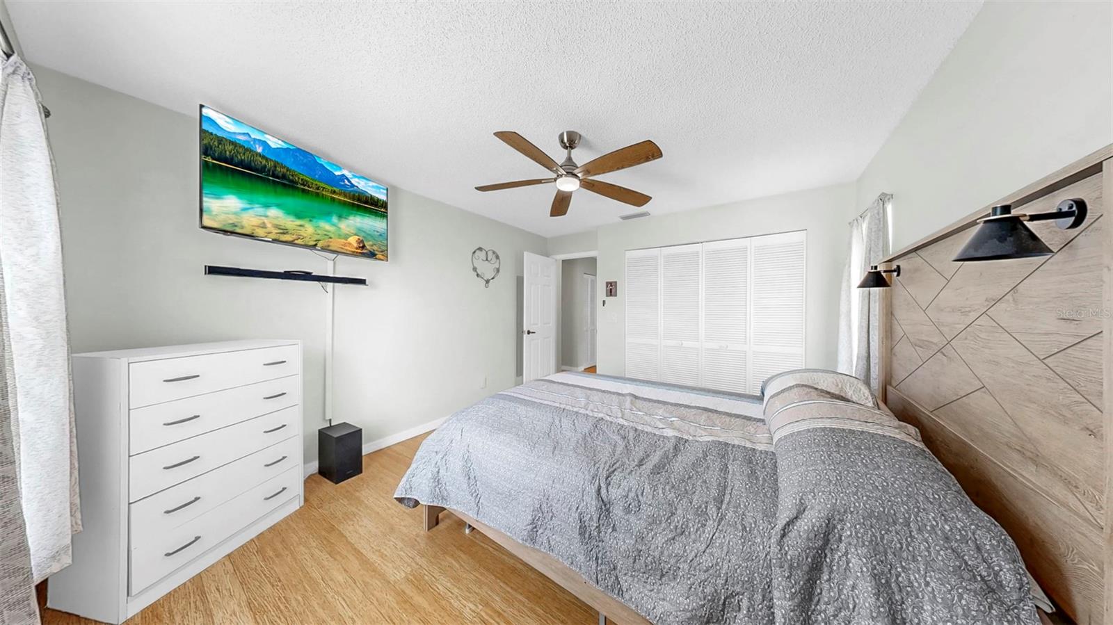 1613 E DEL WEBB BLVD, SUN CITY CENTER, FL, 33573