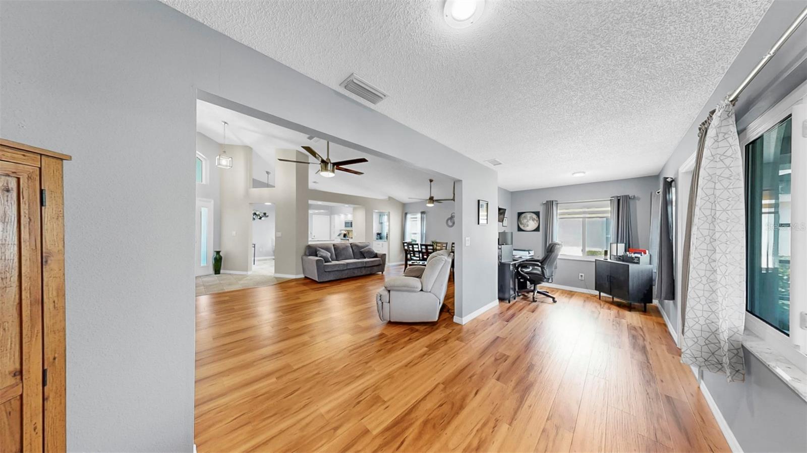 1613 E DEL WEBB BLVD, SUN CITY CENTER, FL, 33573