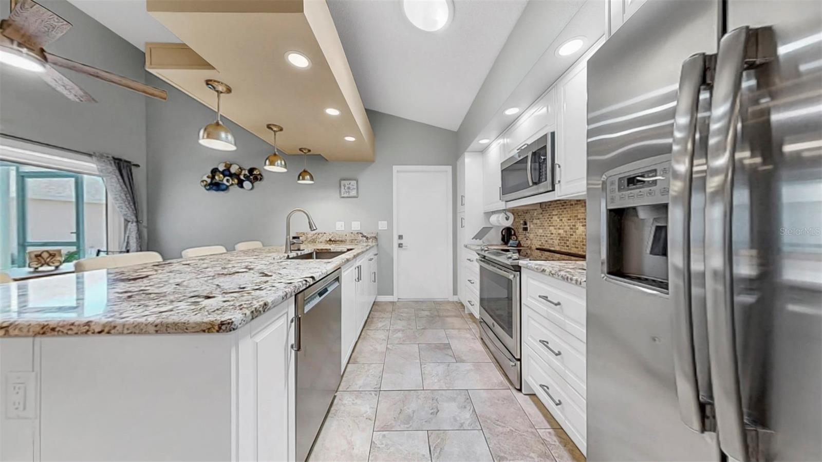 1613 E DEL WEBB BLVD, SUN CITY CENTER, FL, 33573