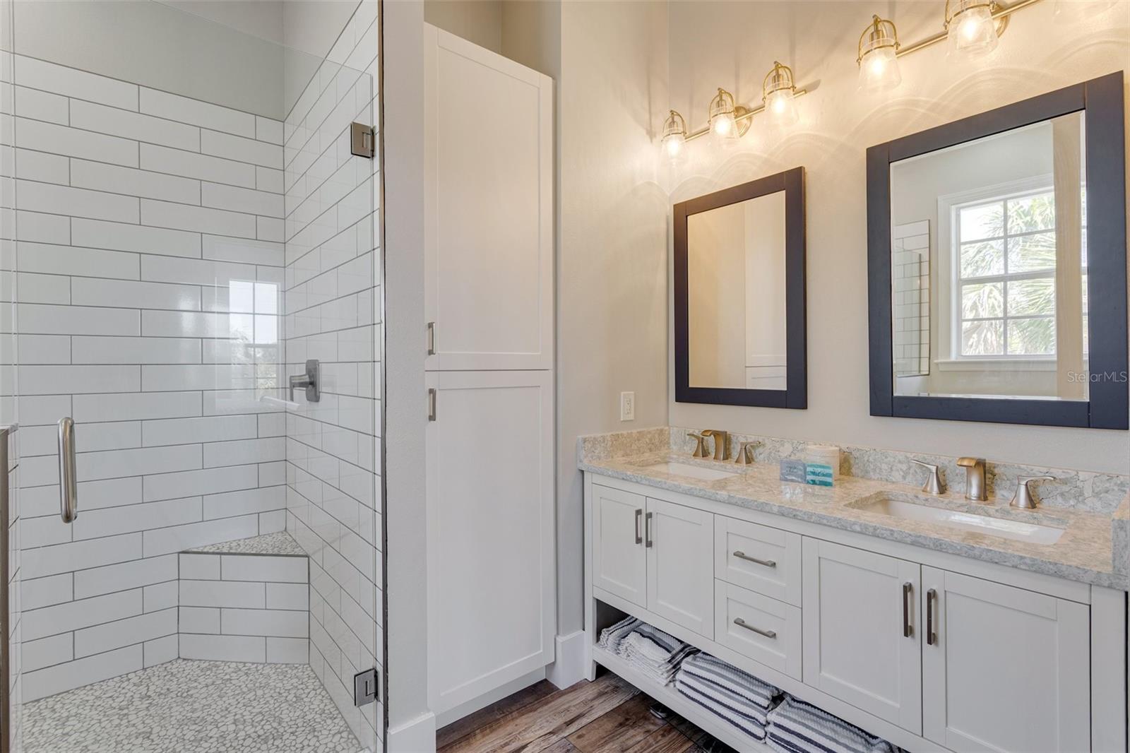 32 PALM DR, PLACIDA, FL, 33946