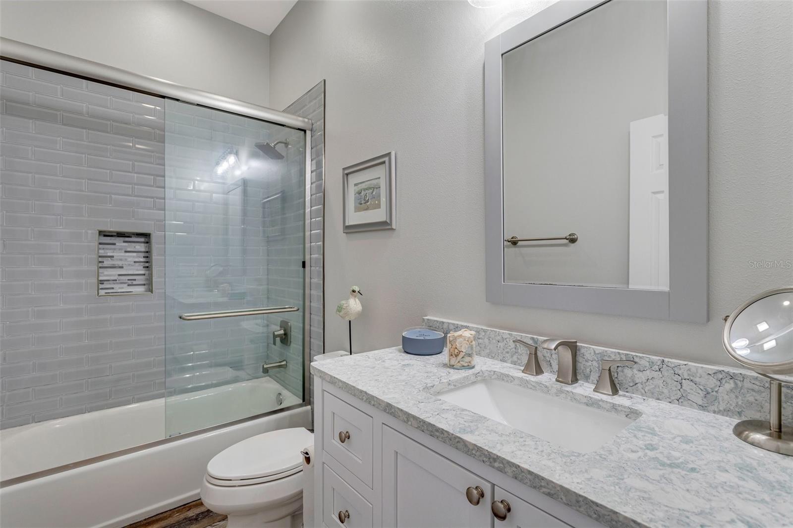 32 PALM DR, PLACIDA, FL, 33946