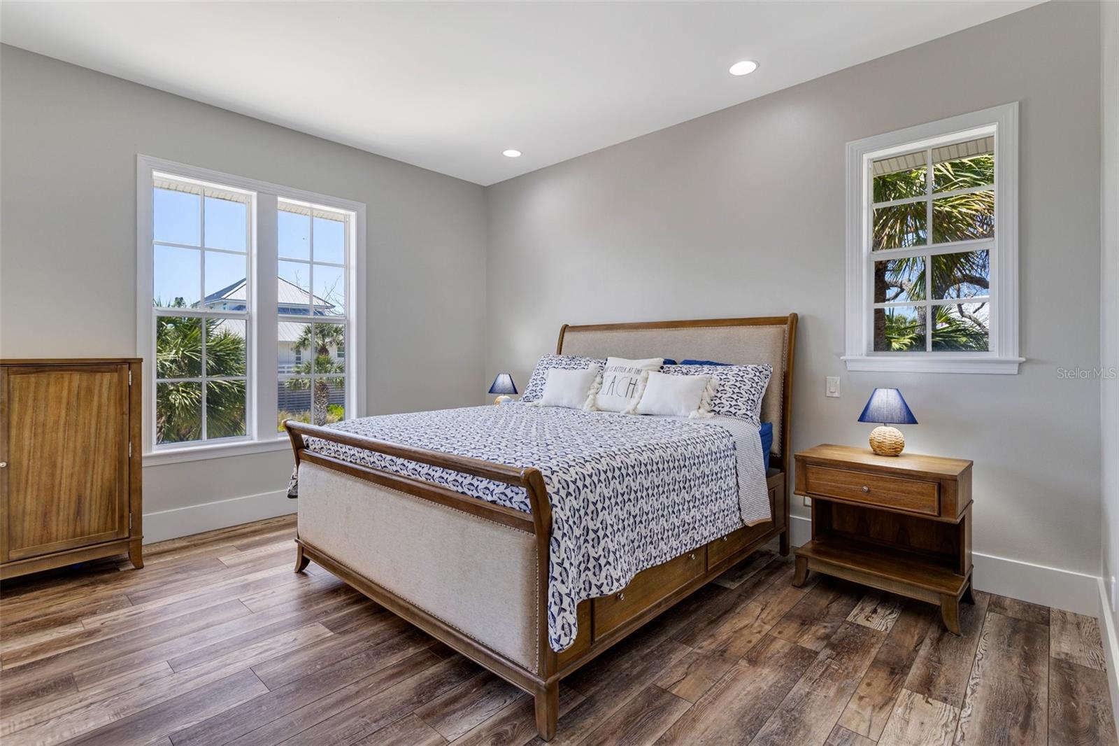 32 PALM DR, PLACIDA, FL, 33946