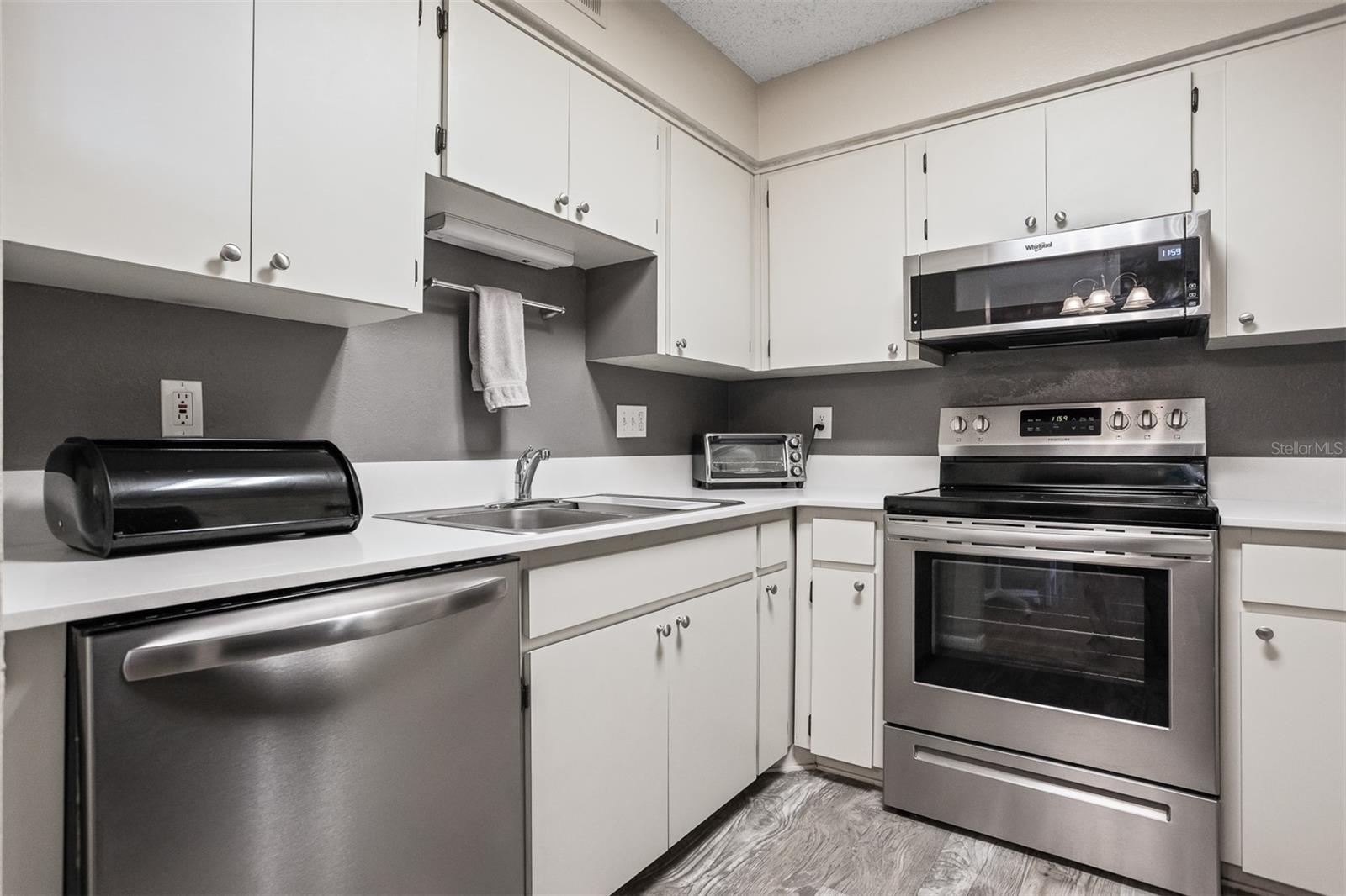 2690 CORAL LANDINGS BLVD #112, PALM HARBOR, FL, 34684