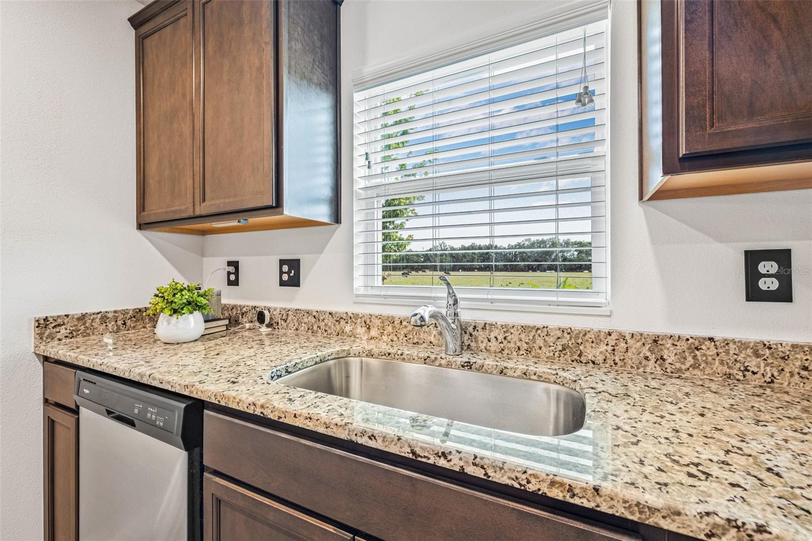 5429 COMPANION LN, TAMPA, FL, 33619