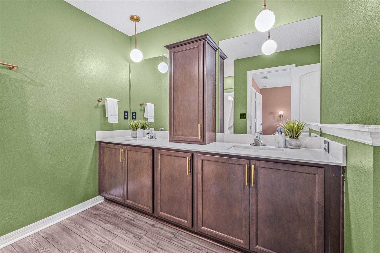 5429 COMPANION LN, TAMPA, FL, 33619