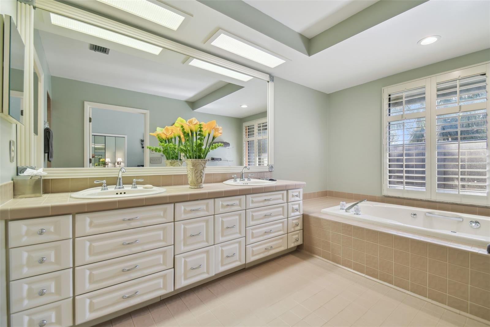 5434 KEMKERRY RD, WESLEY CHAPEL, FL, 33543