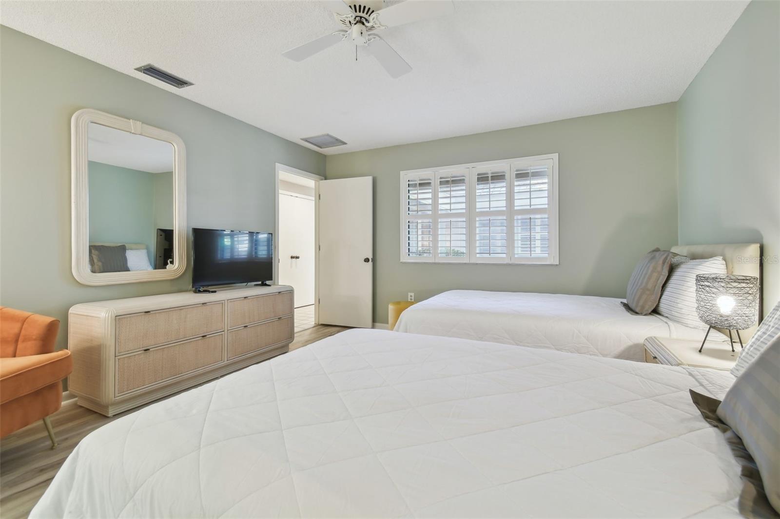 5434 KEMKERRY RD, WESLEY CHAPEL, FL, 33543