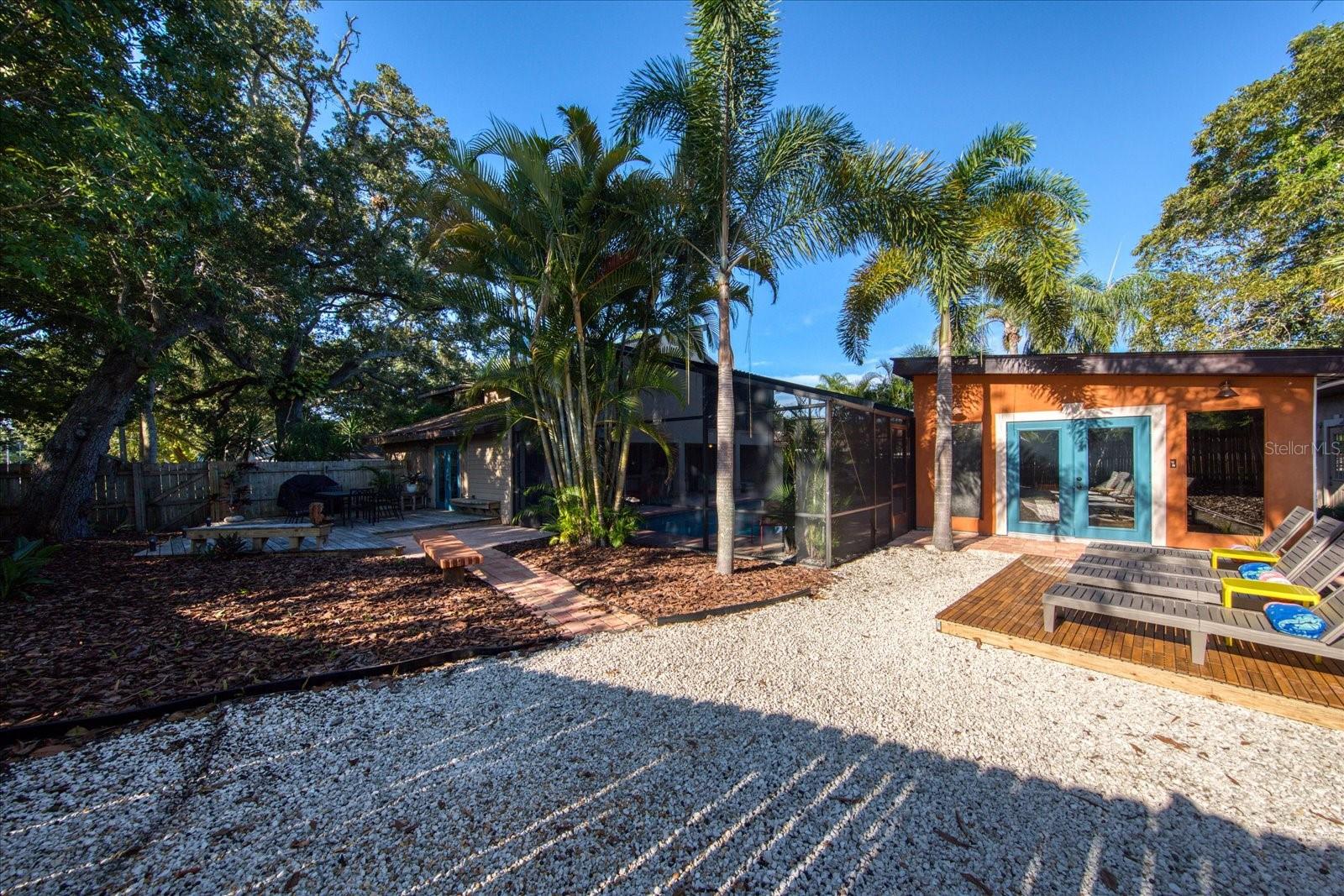 13703 OAK FOREST BLVD N, SEMINOLE, FL, 33776