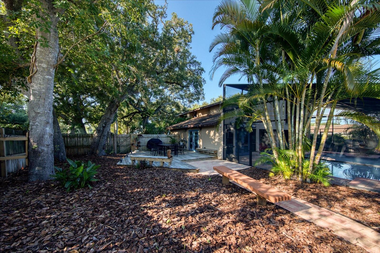 13703 OAK FOREST BLVD N, SEMINOLE, FL, 33776