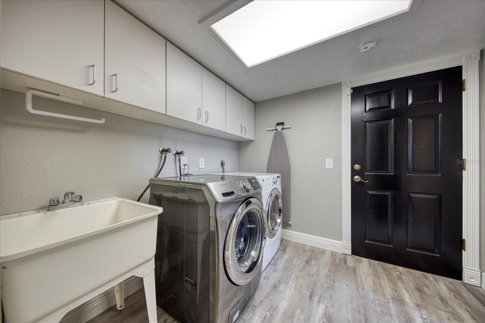 13703 OAK FOREST BLVD N, SEMINOLE, FL, 33776