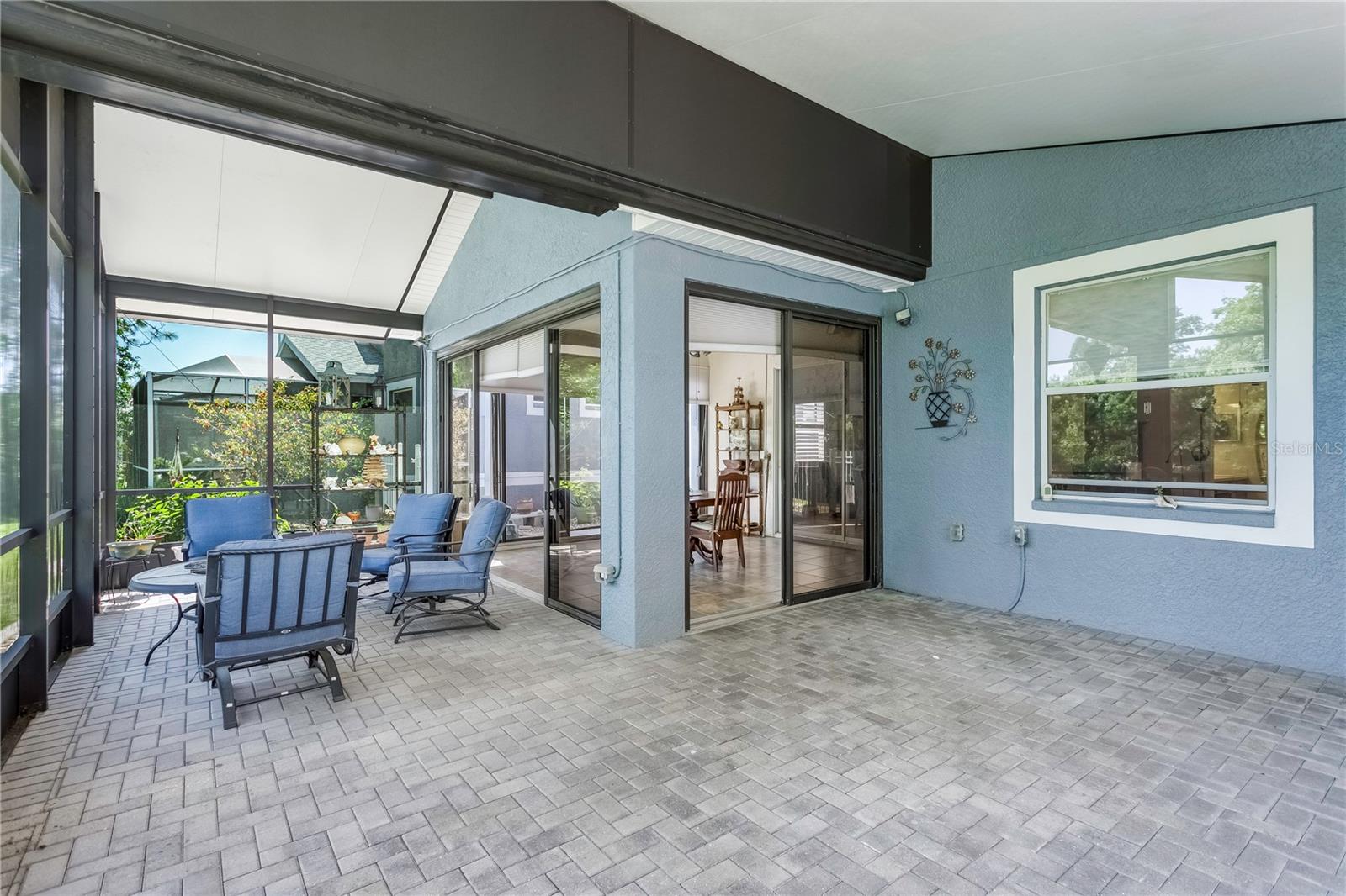 Screened in and covered lanai