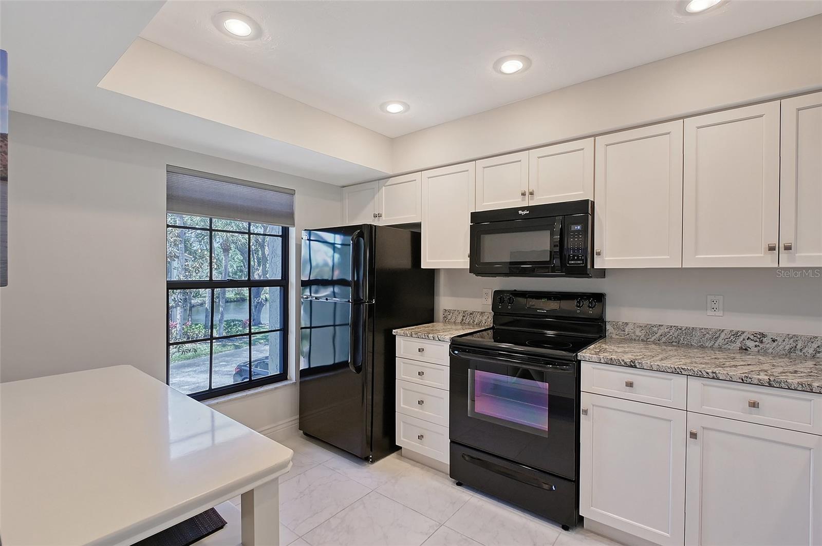 4622 WEYBRIDGE #18, SARASOTA, FL, 34235