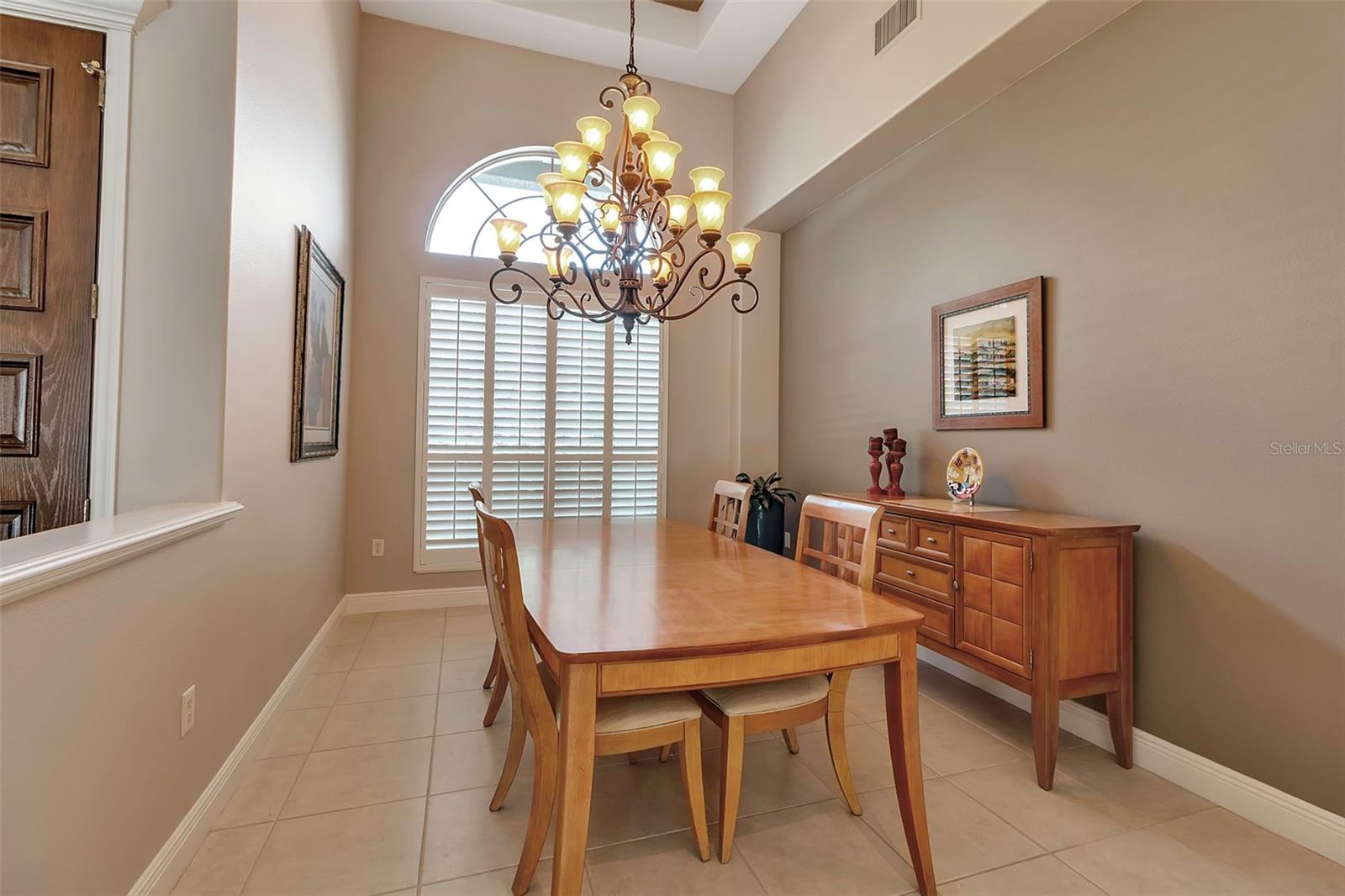 A4649005 Property Photo