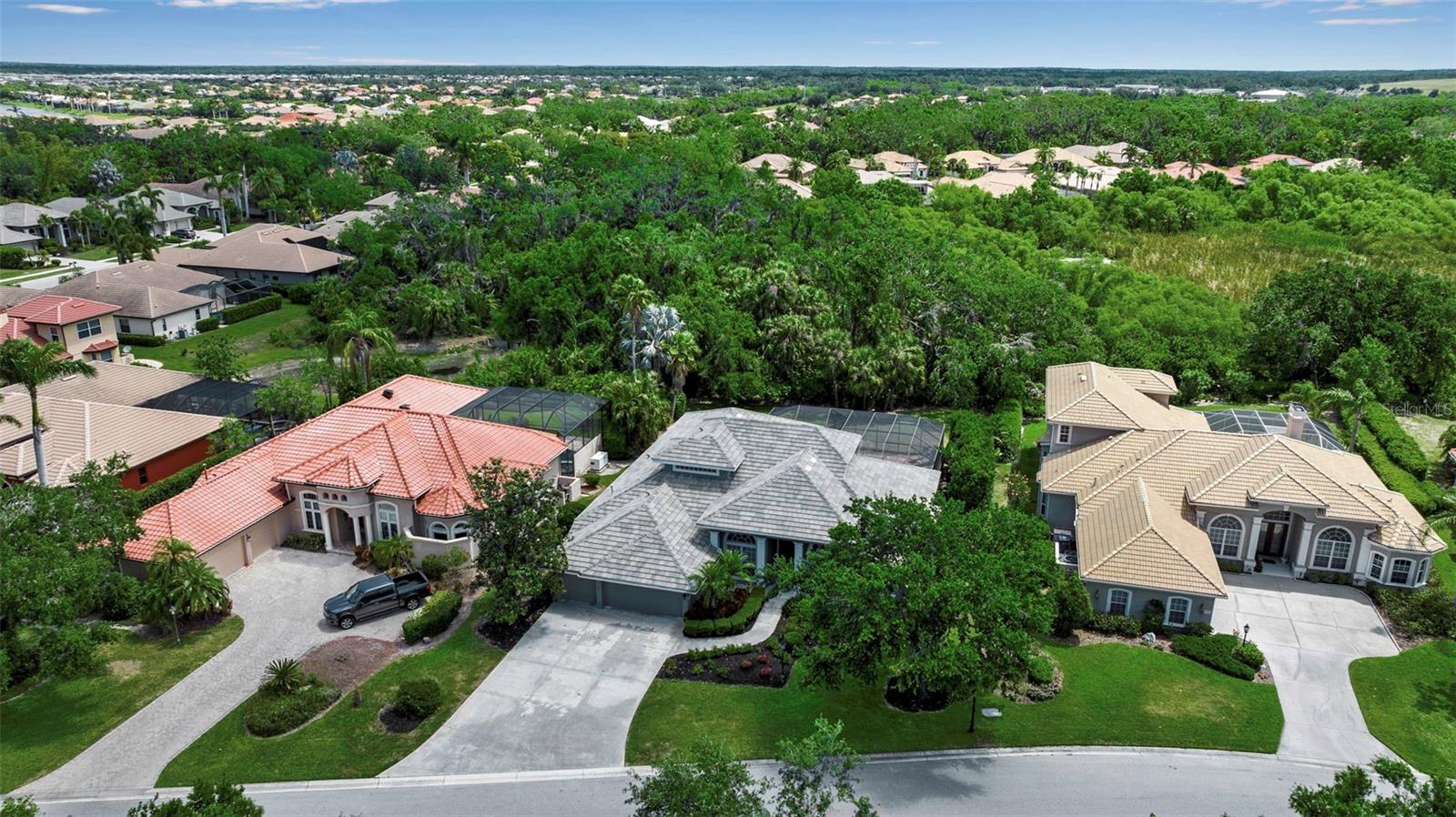 A4649005 Property Photo