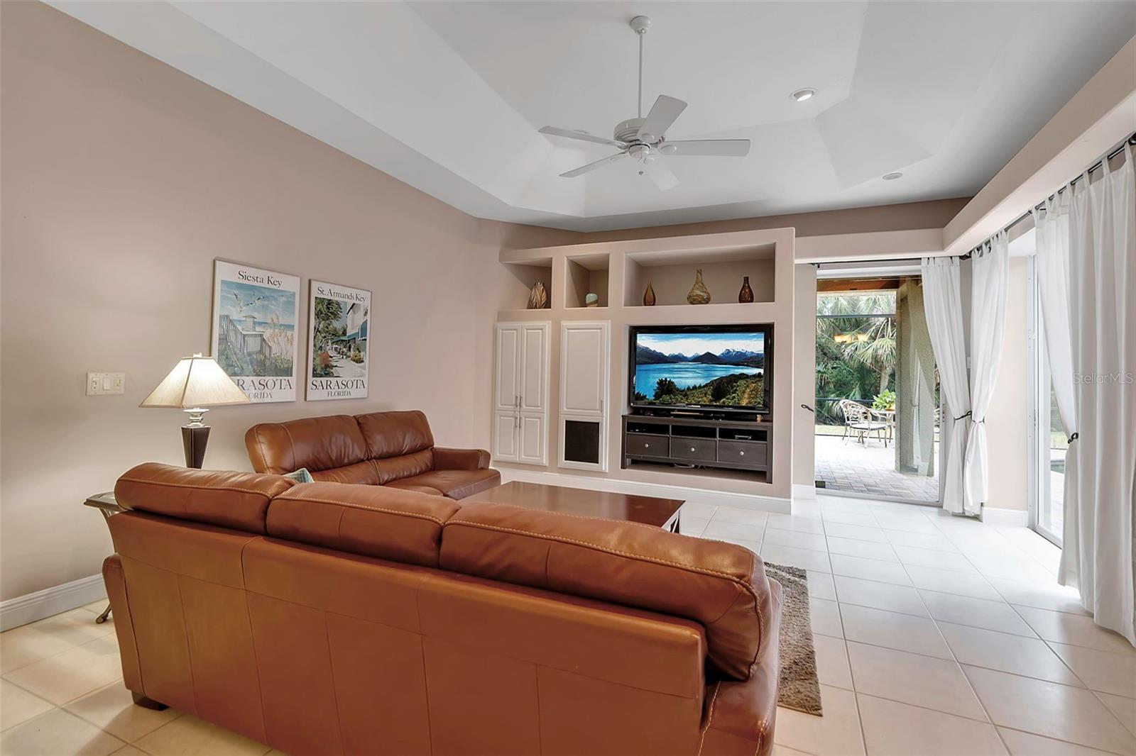 A4649005 Property Photo