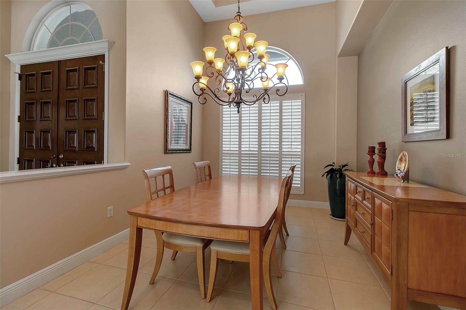A4649005 Property Photo