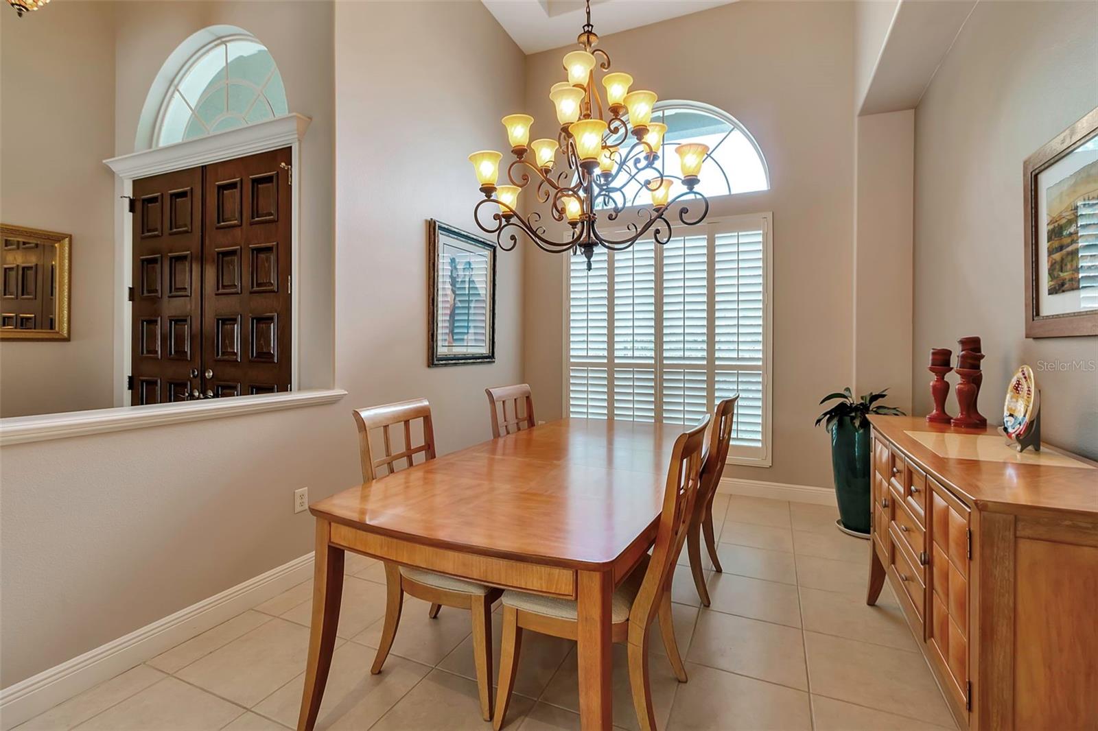 A4649005 Property Photo