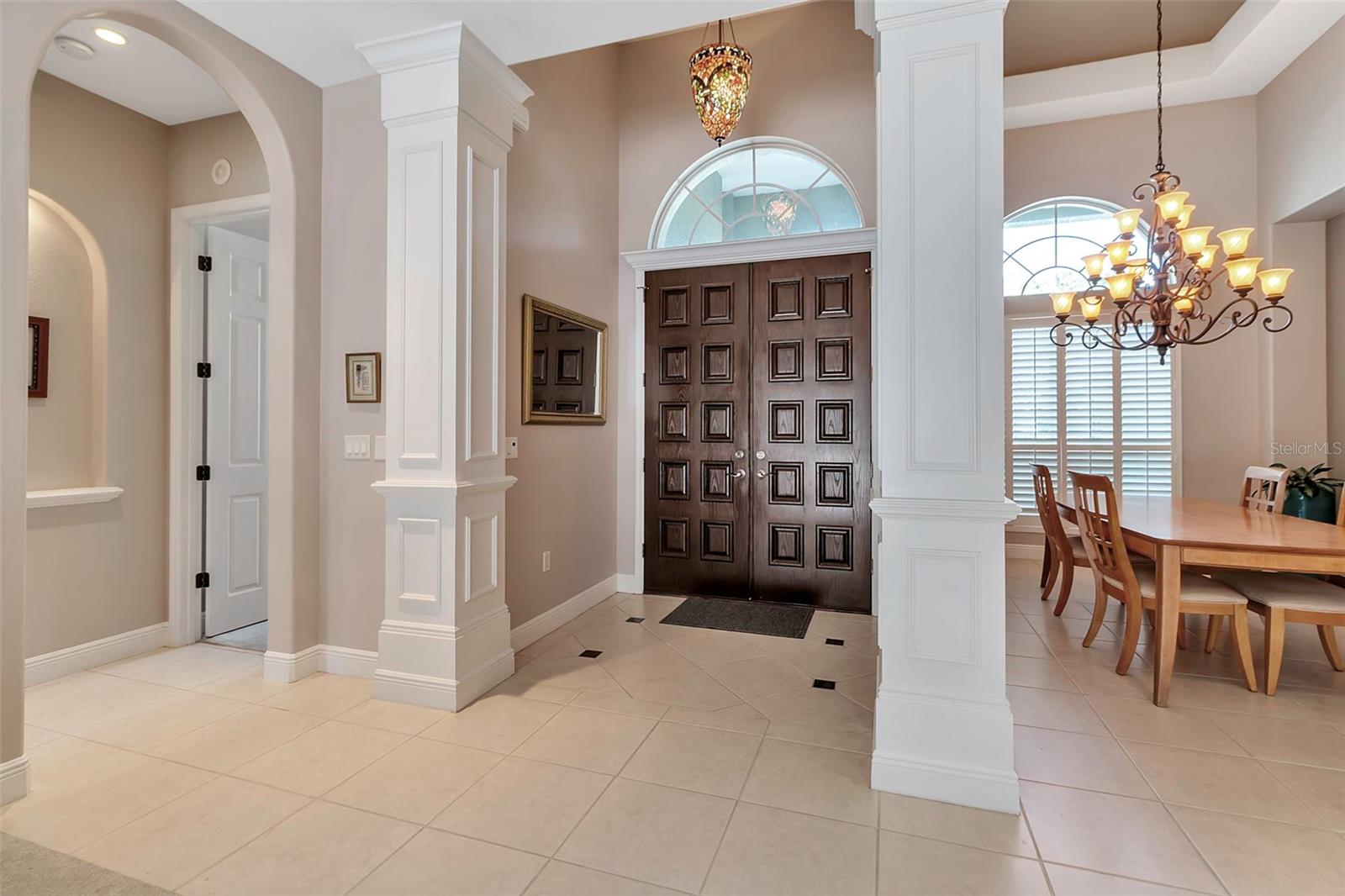 A4649005 Property Photo