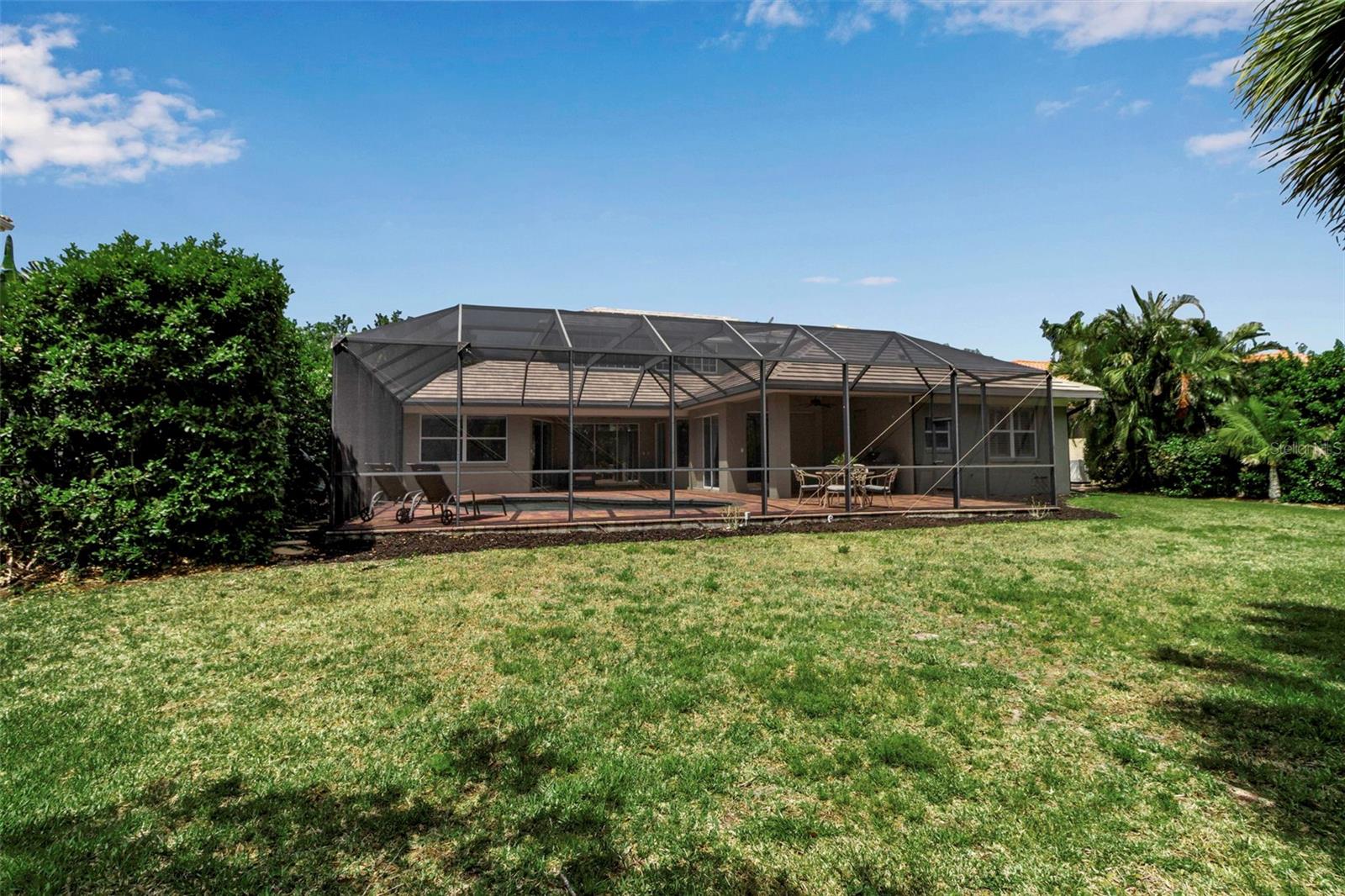 A4649005 Property Photo