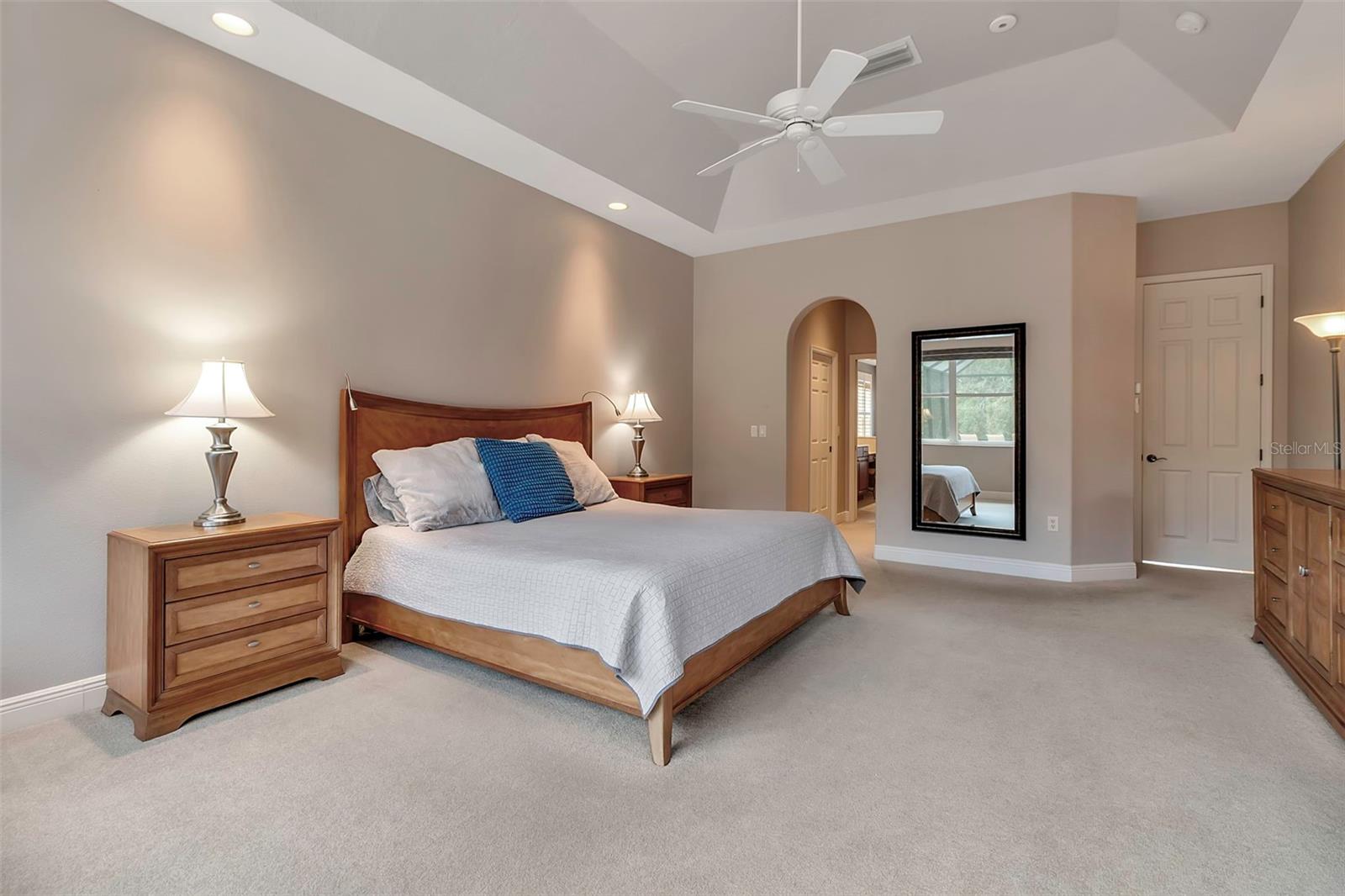 A4649005 Property Photo