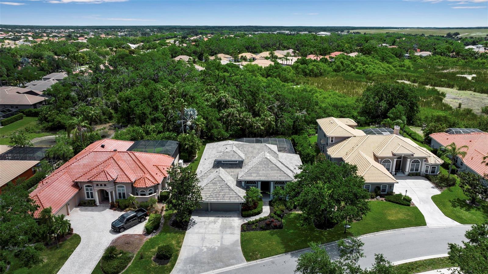 A4649005 Property Photo