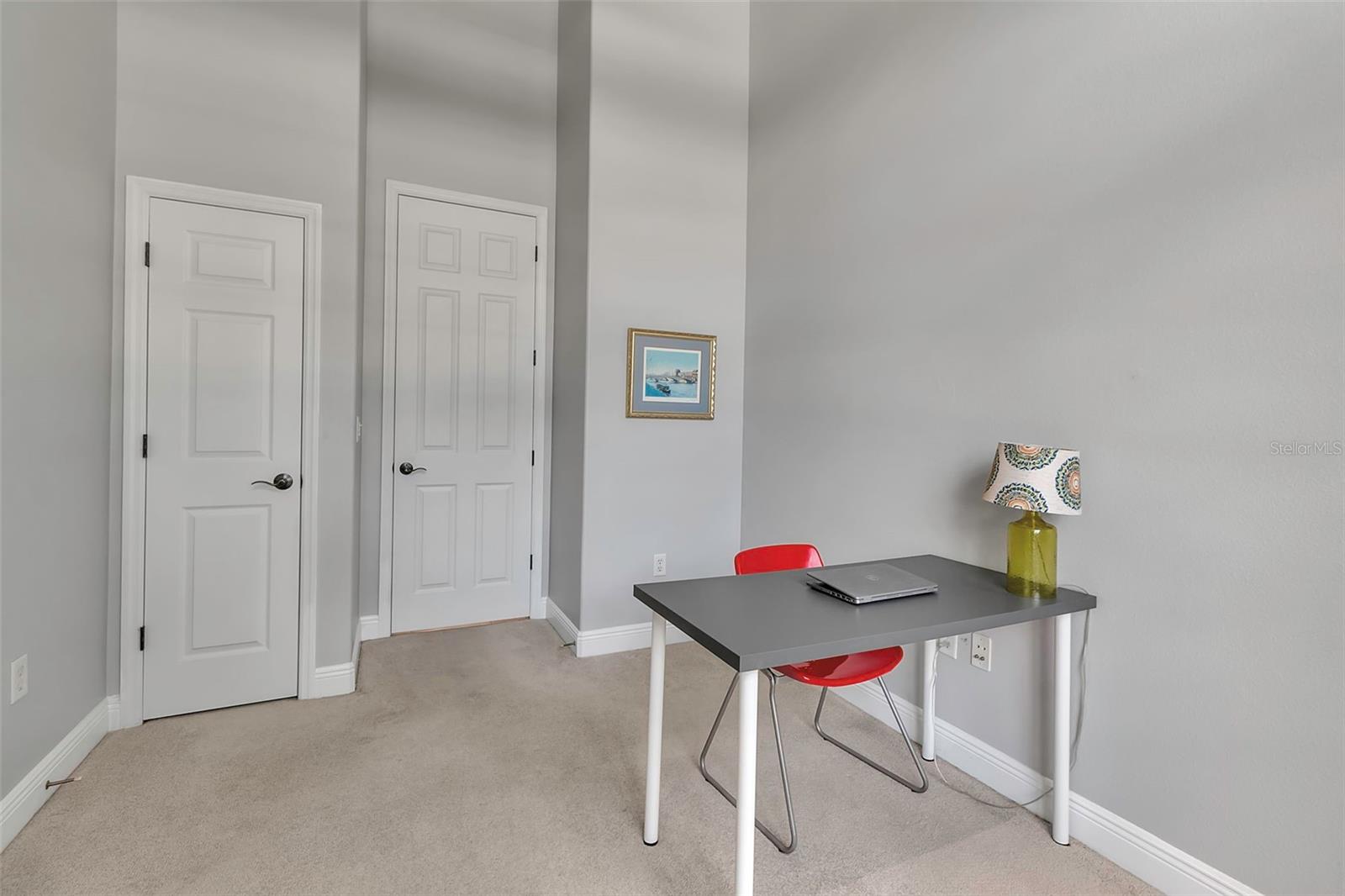 A4649005 Property Photo