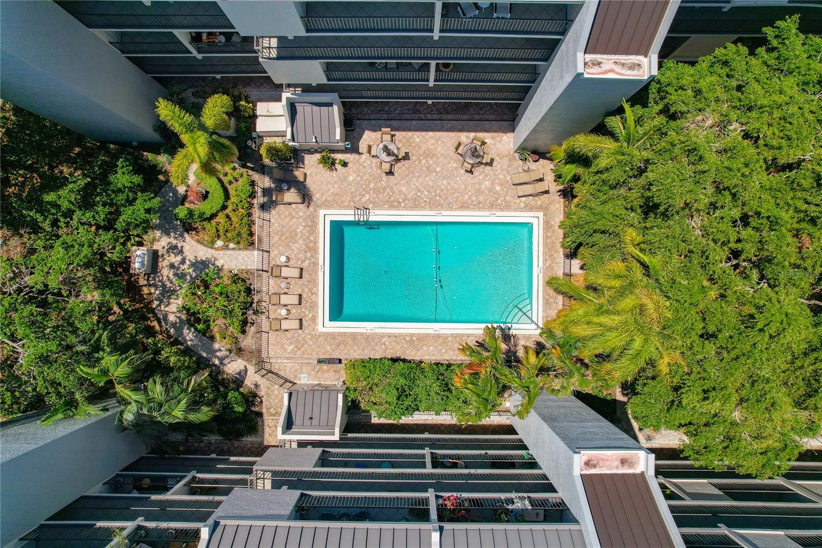 105 4TH AVE NE #220, ST PETERSBURG, FL, 33701