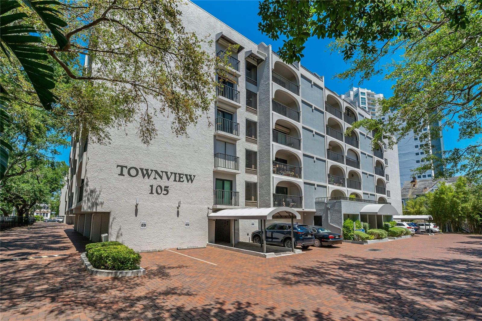 105 4TH AVE NE #220, ST PETERSBURG, FL, 33701