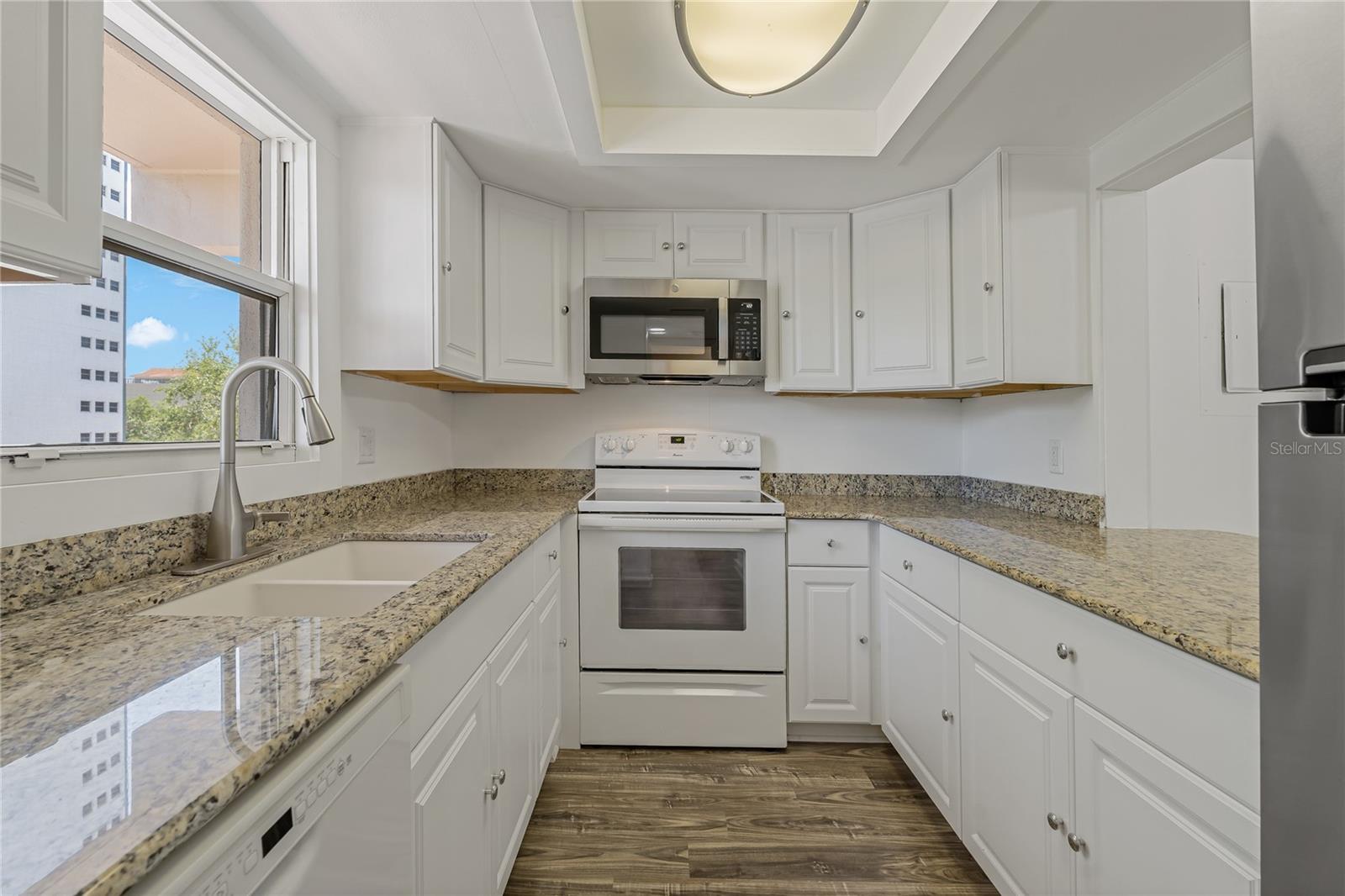 105 4TH AVE NE #220, ST PETERSBURG, FL, 33701