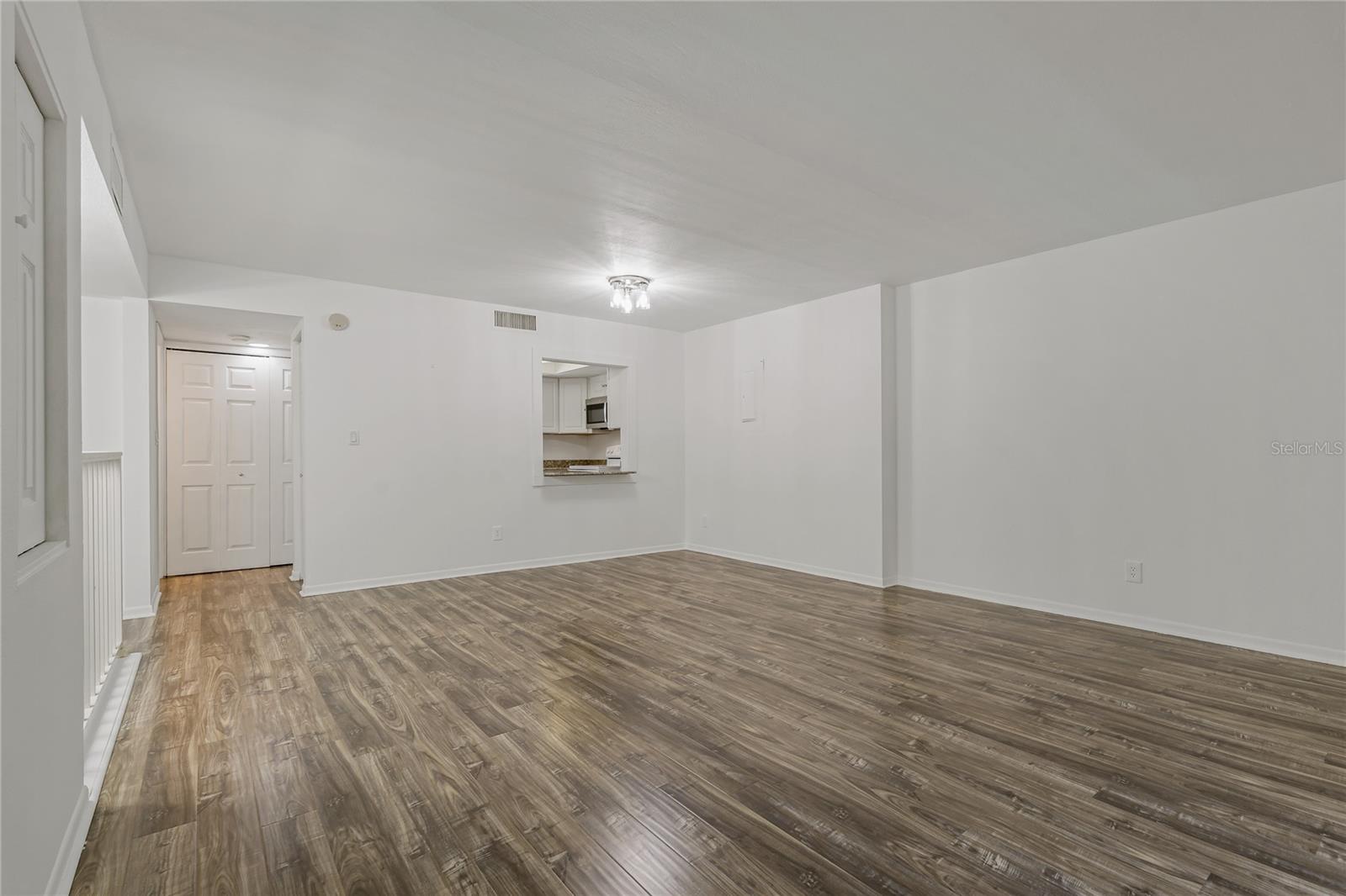 105 4TH AVE NE #220, ST PETERSBURG, FL, 33701