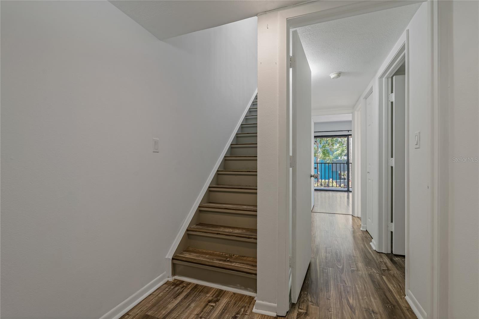 105 4TH AVE NE #220, ST PETERSBURG, FL, 33701