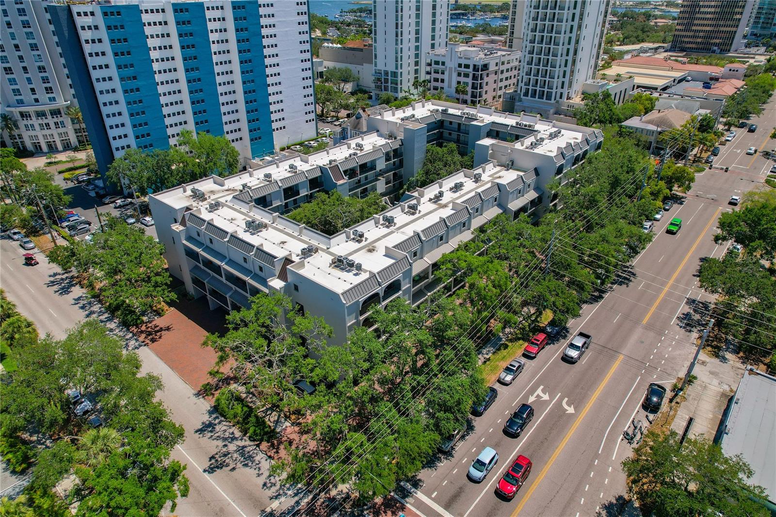 105 4TH AVE NE #220, ST PETERSBURG, FL, 33701