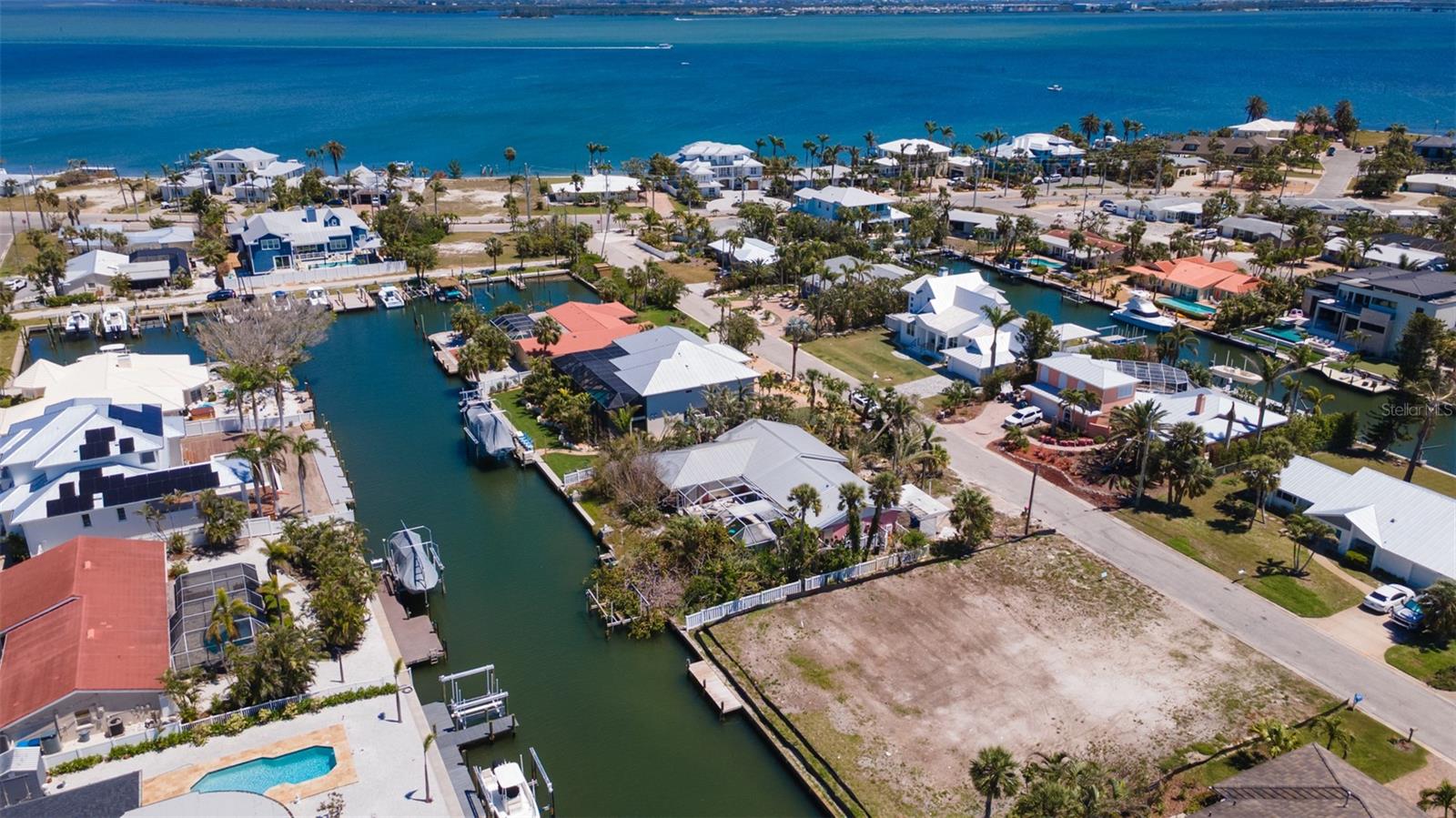 607 BARONET LN, HOLMES BEACH, FL, 34217