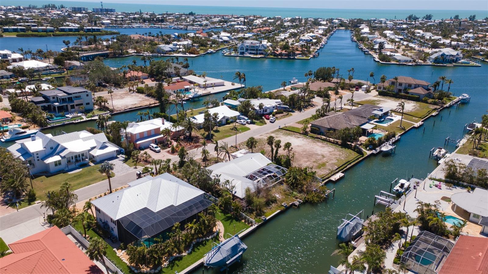 607 BARONET LN, HOLMES BEACH, FL, 34217