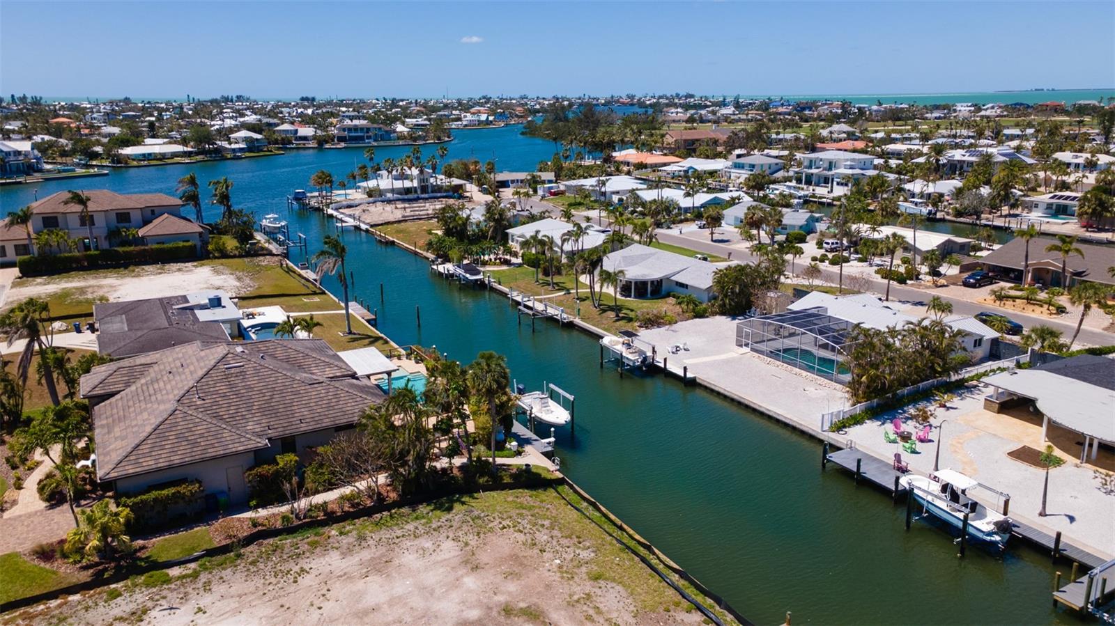 607 BARONET LN, HOLMES BEACH, FL, 34217