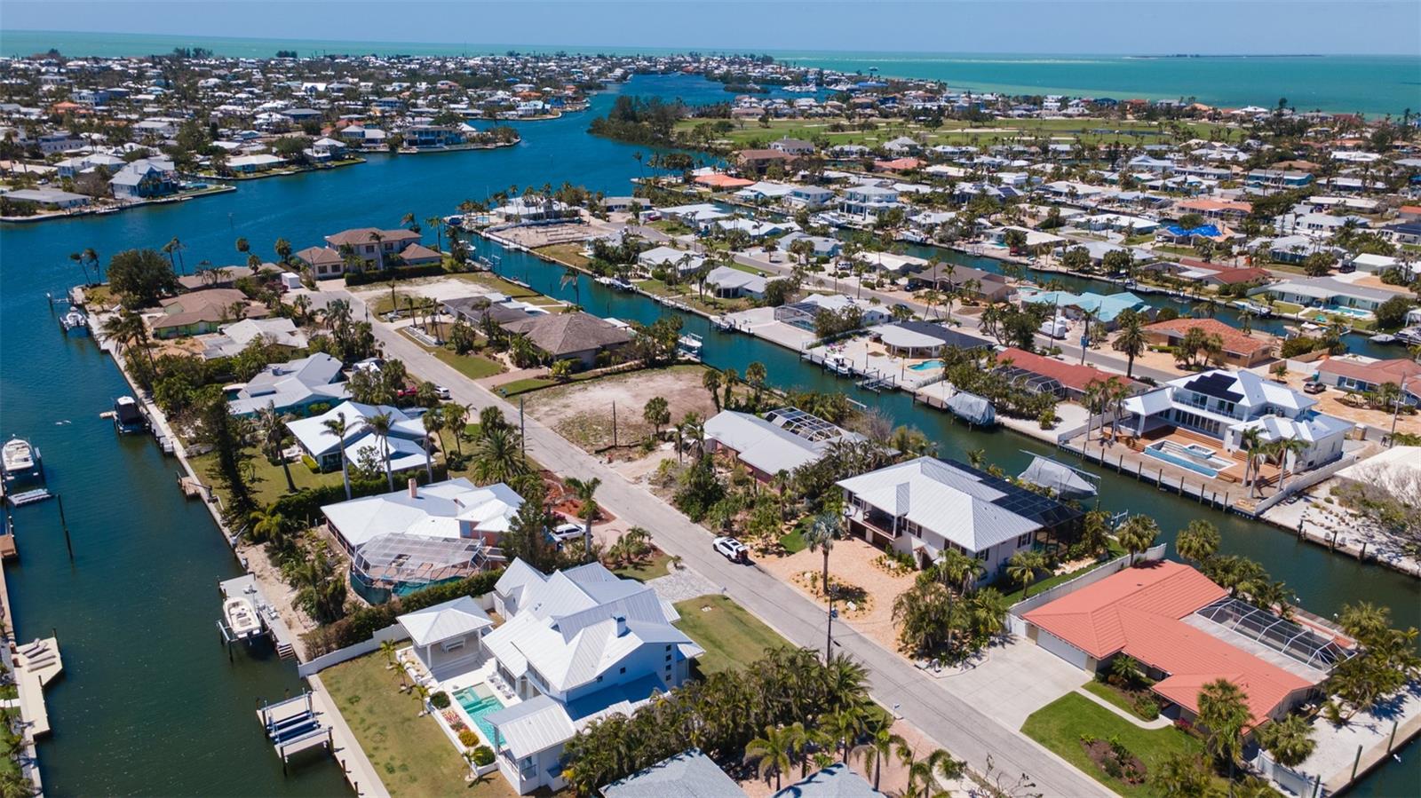 607 BARONET LN, HOLMES BEACH, FL, 34217