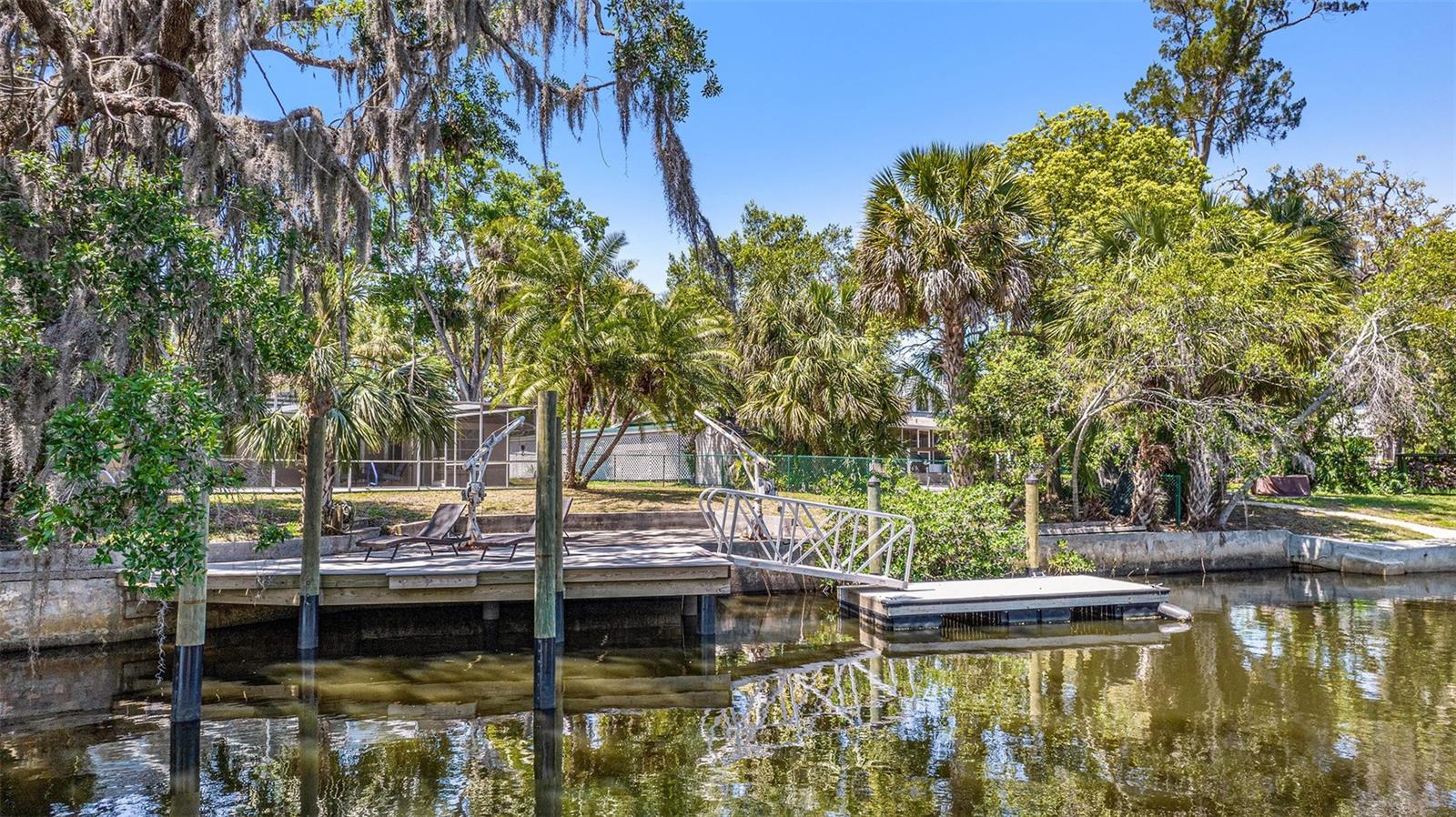 5910 RIVER RD, NEW PORT RICHEY, FL, 34652
