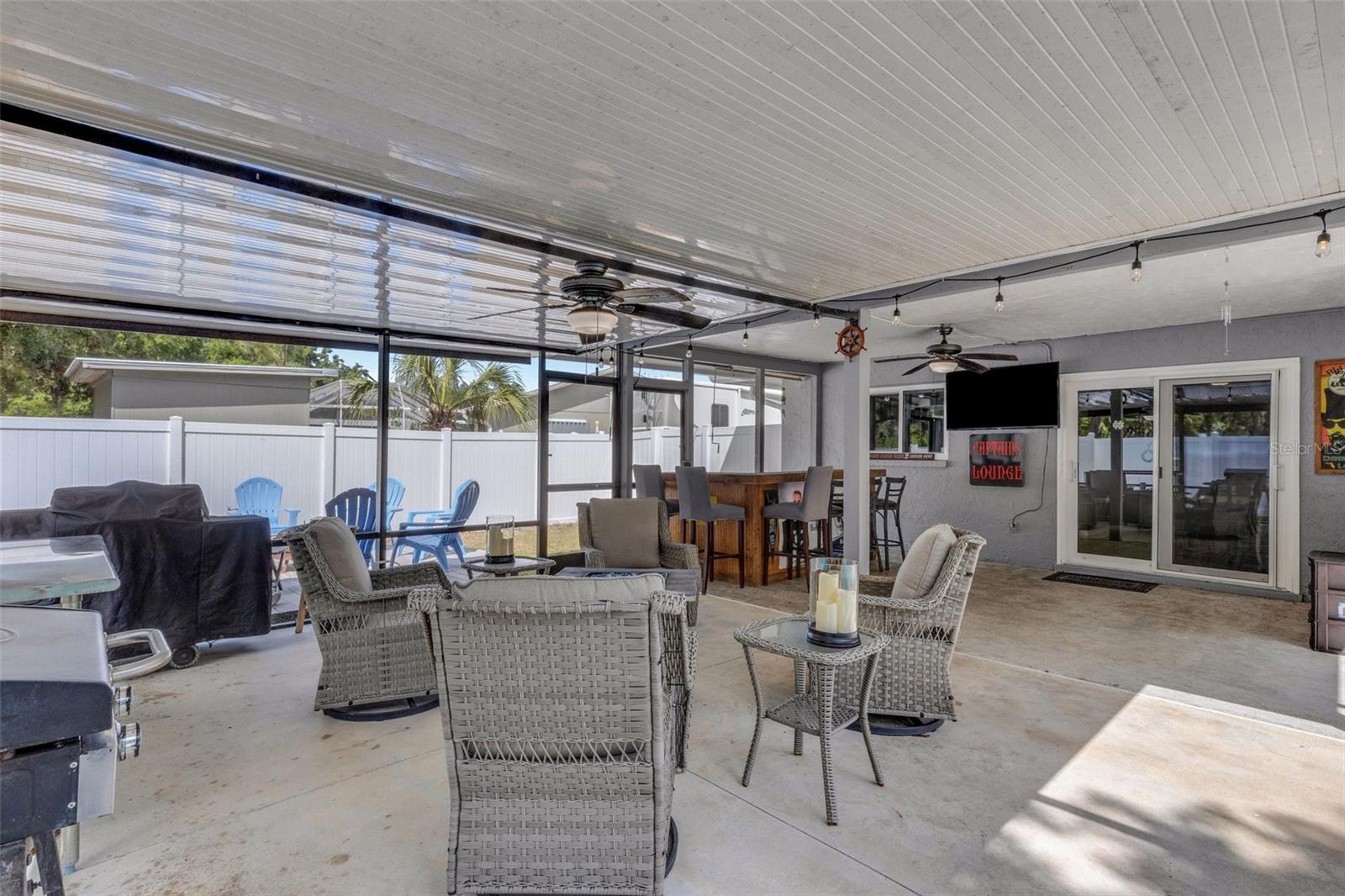 2867 INDIANWOOD DR, SARASOTA, FL, 34232