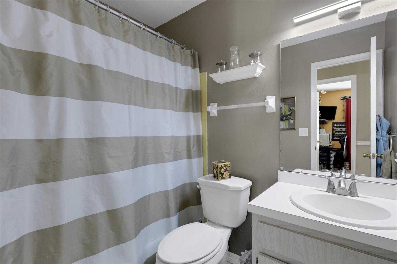 2867 INDIANWOOD DR, SARASOTA, FL, 34232