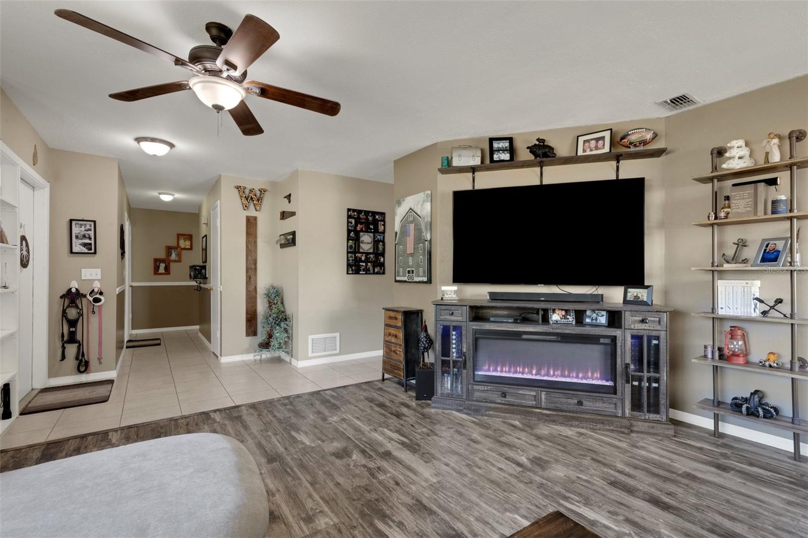 2867 INDIANWOOD DR, SARASOTA, FL, 34232