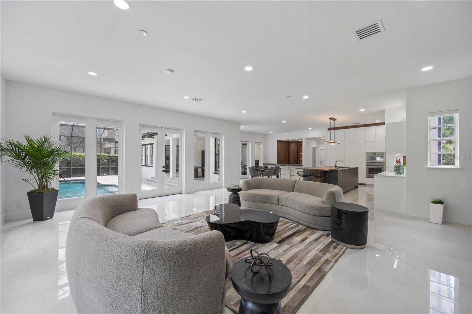 O6300031 Property Photo