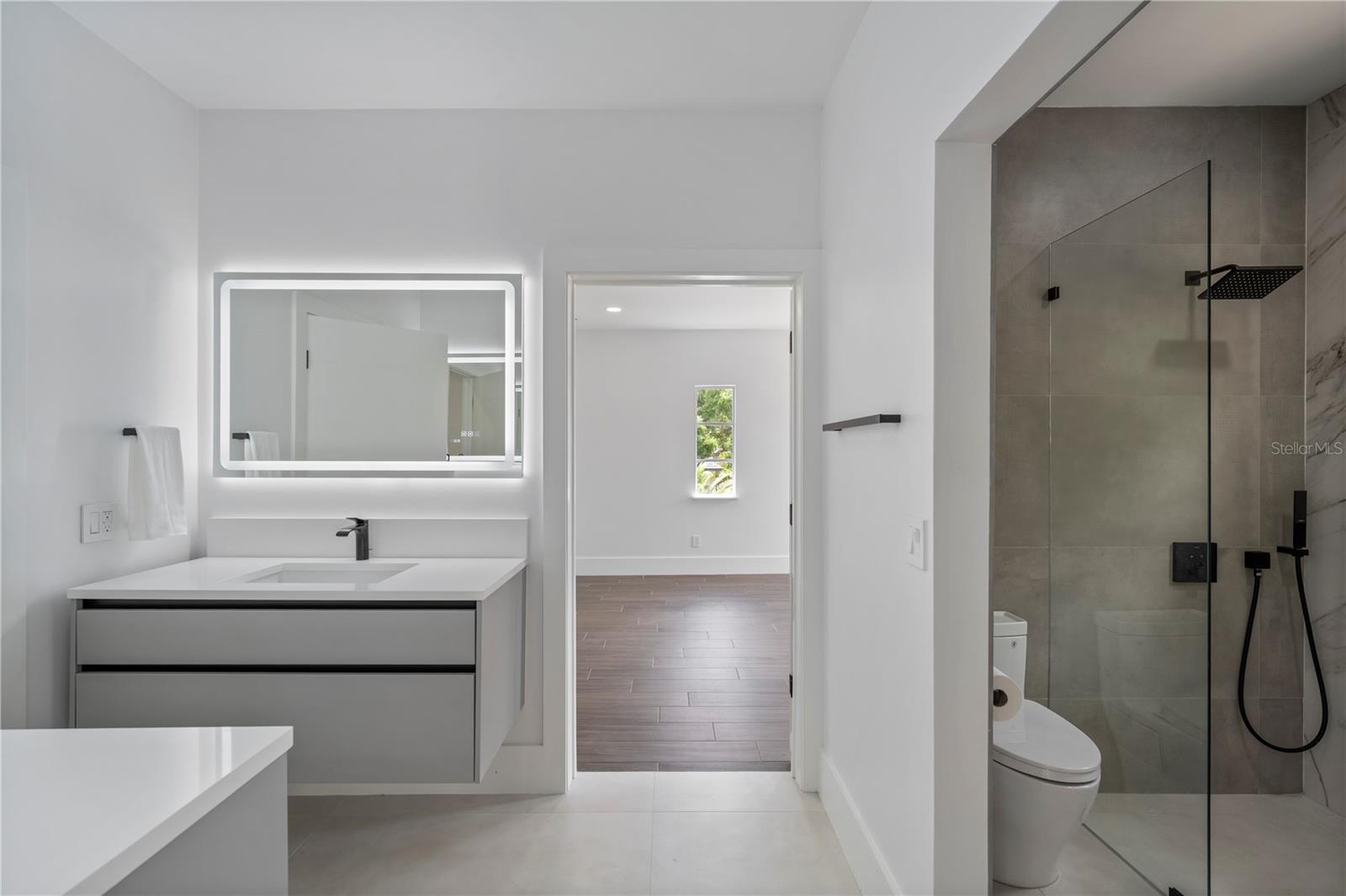 O6300031 Property Photo