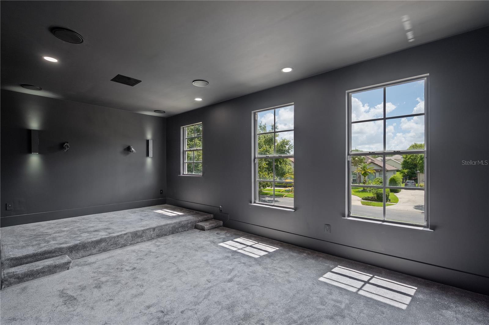 O6300031 Property Photo